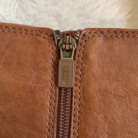 Ugg Belfair brown leather duck toe waterproof shearling boots - Picture 14 of 14